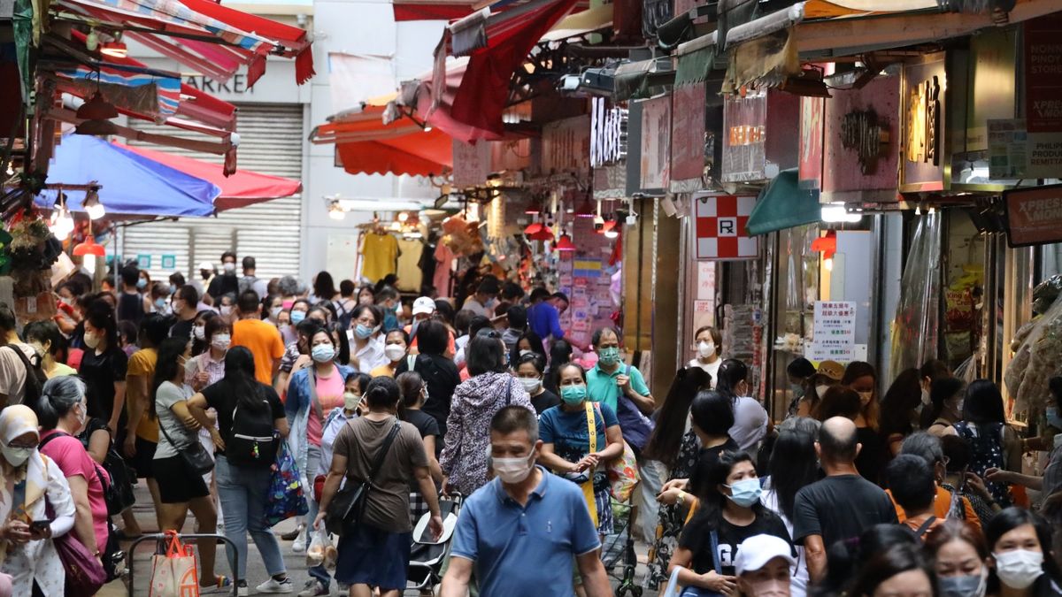 港元定期｜活期4.8厘VS定存5厘｜存1年定期賺10,000元｜228天、12個月、2年｜7間銀行8款優惠比較