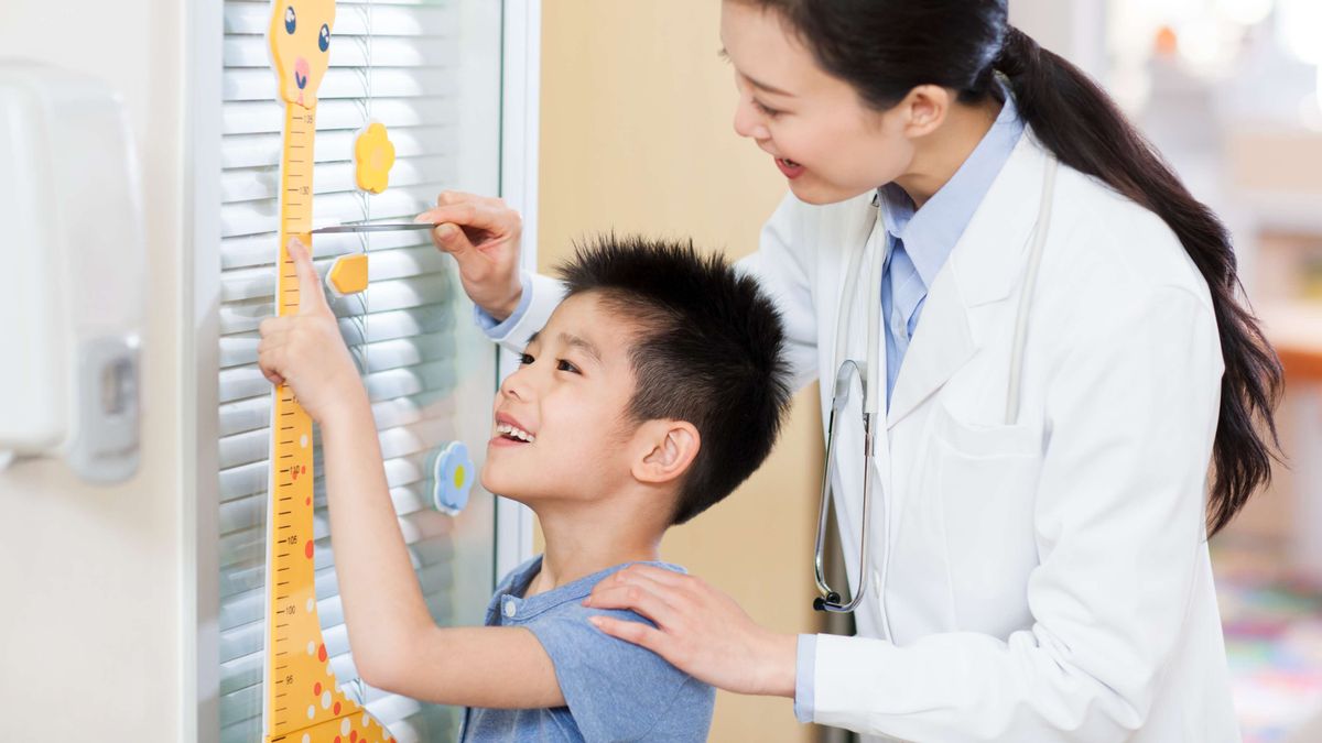 兒童健康｜患矮小症唔長高？兒科醫生解構何謂生長激素缺乏症＋成因＋增高方法