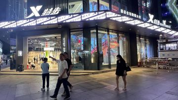 慧眼芬析, 特步, HKBT, 香港財經時報 