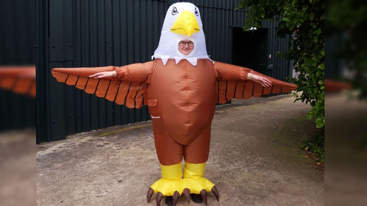 筍工招聘｜英國動物園請人扮「大鳥」！化身海鷗天敵保衛園區？5大入職條件：時薪可高達106港元
