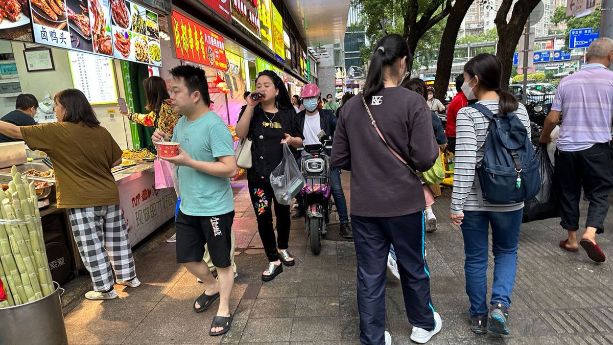 職場攻略｜內地做IT人工比金融高｜19個行業薪酬趨勢比較