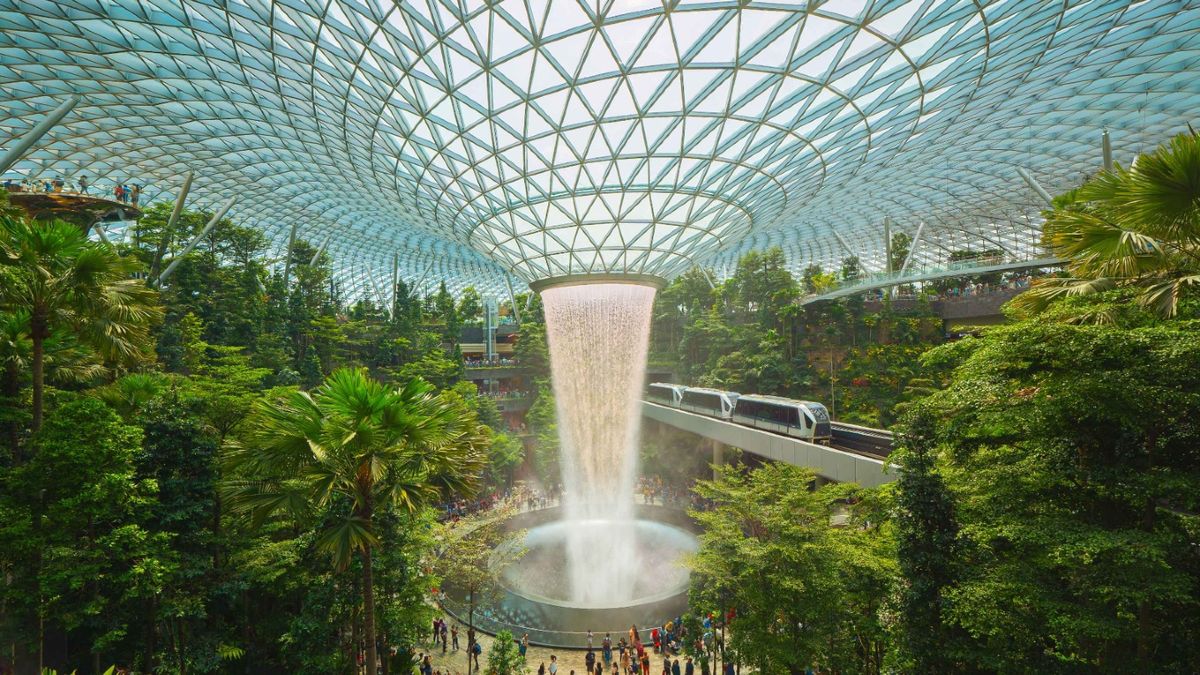 機場, 香港國際機場, 全球機場排名2023, 新加坡樟宜機場奪冠12年, 香港國際機場勁跌13位, 盡錄10個最佳機場, hkbt, 香港財經時報