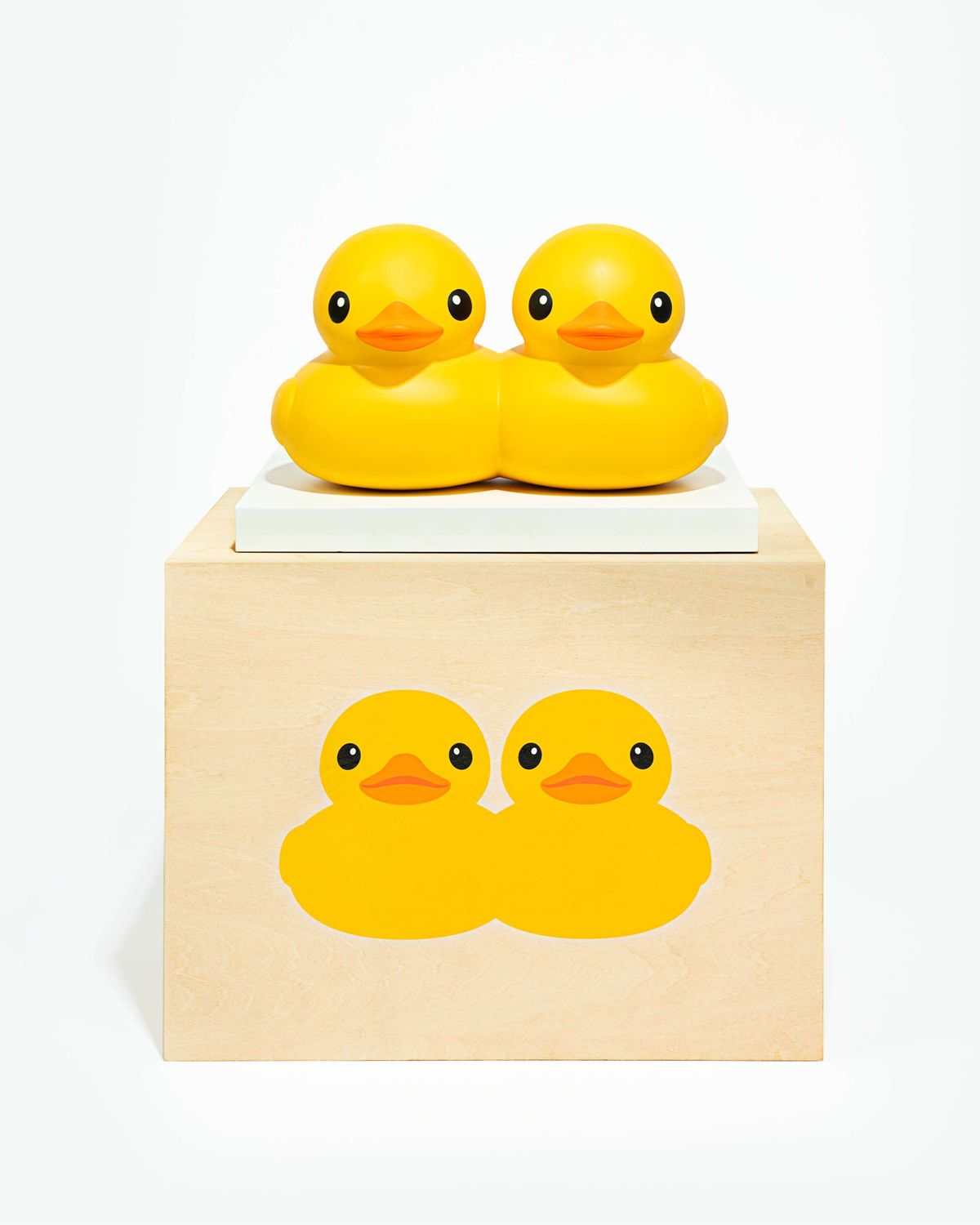 大黃鴨, 橡皮鴨, 香港好去處, 巨型大黃鴨展覽6月10日啟航, 紀念品此日期發售, 10款紀念品率先看, hkbt, 香港財經時報