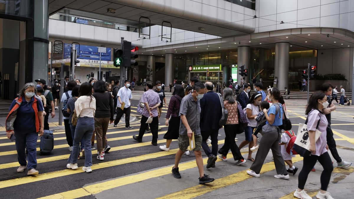 港元定期｜定期存款破4厘！6個月4.18厘 VS 1年3.7厘！入場收息18,500元｜8間銀行利率比較