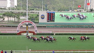  香港好去處, 7月1日慶回歸賽馬日, 公眾席免費入場, 指定餐飲七一折, 炎明熹, 「中年好聲音」現場表演, 詳情一覽