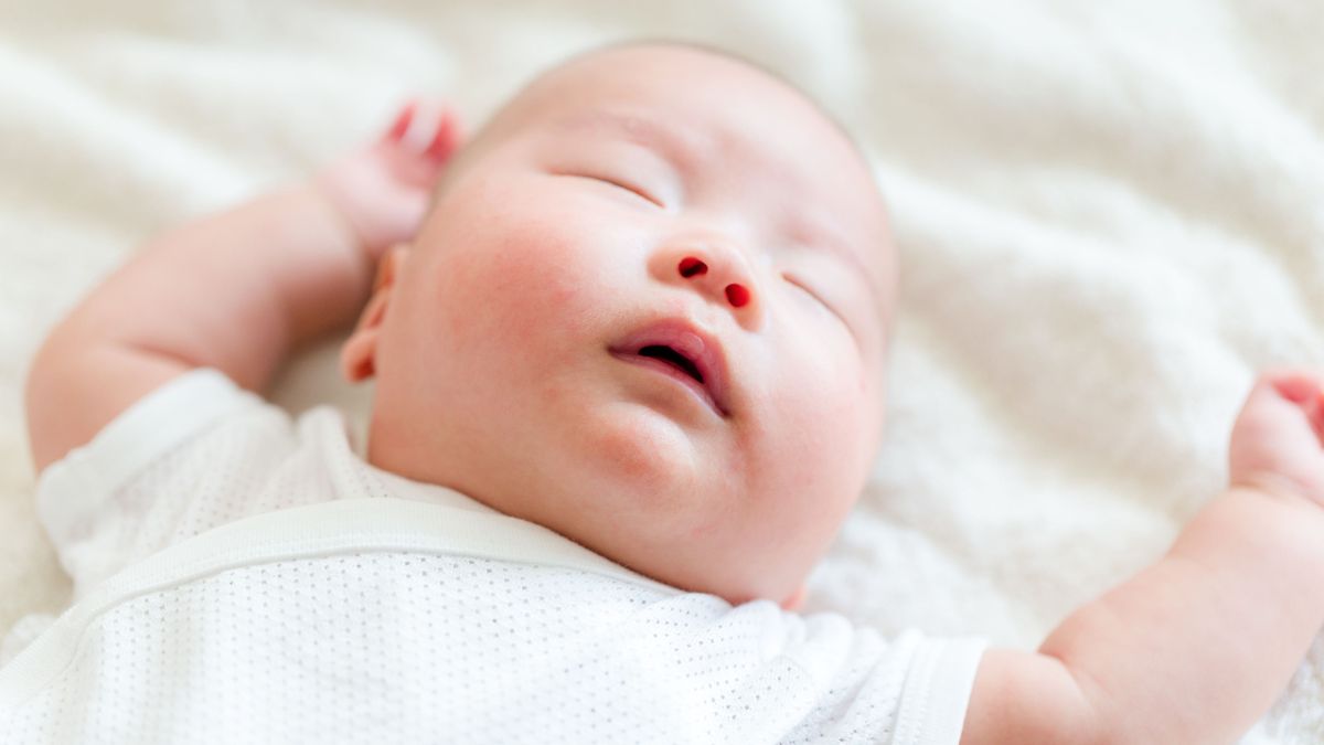 兒童健康｜扁桃腺脹大可致睡眠窒息！兒科醫生：嬰幼兒睡眠障礙4大成因｜兒科診療室
