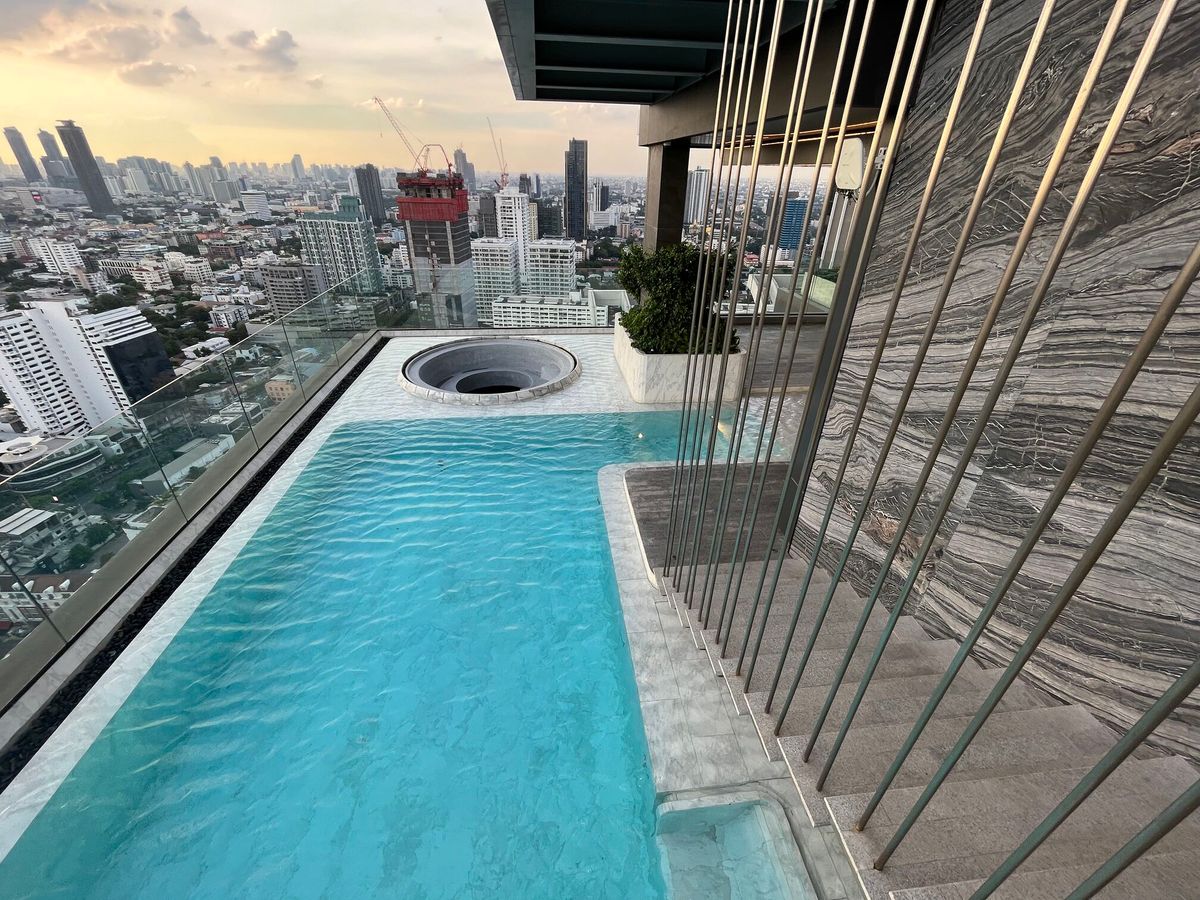 海外房地產, 泰國樓盤, 泰國樓市, 泰國, 曼谷, 布吉, 新盤, 直達地鐵, 直達泳池, 49萬港元入場, 實地考察, hkbt, 香港財經時報