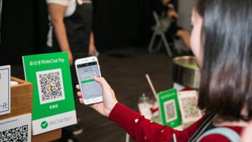 跨境理財, wechat pay hk, 跨境支付教學, 內地付款, 跨境匯款, 微信小程序, 新功能節省排隊時間, 1種情況需要手續費, hkbt, 香港財經時報