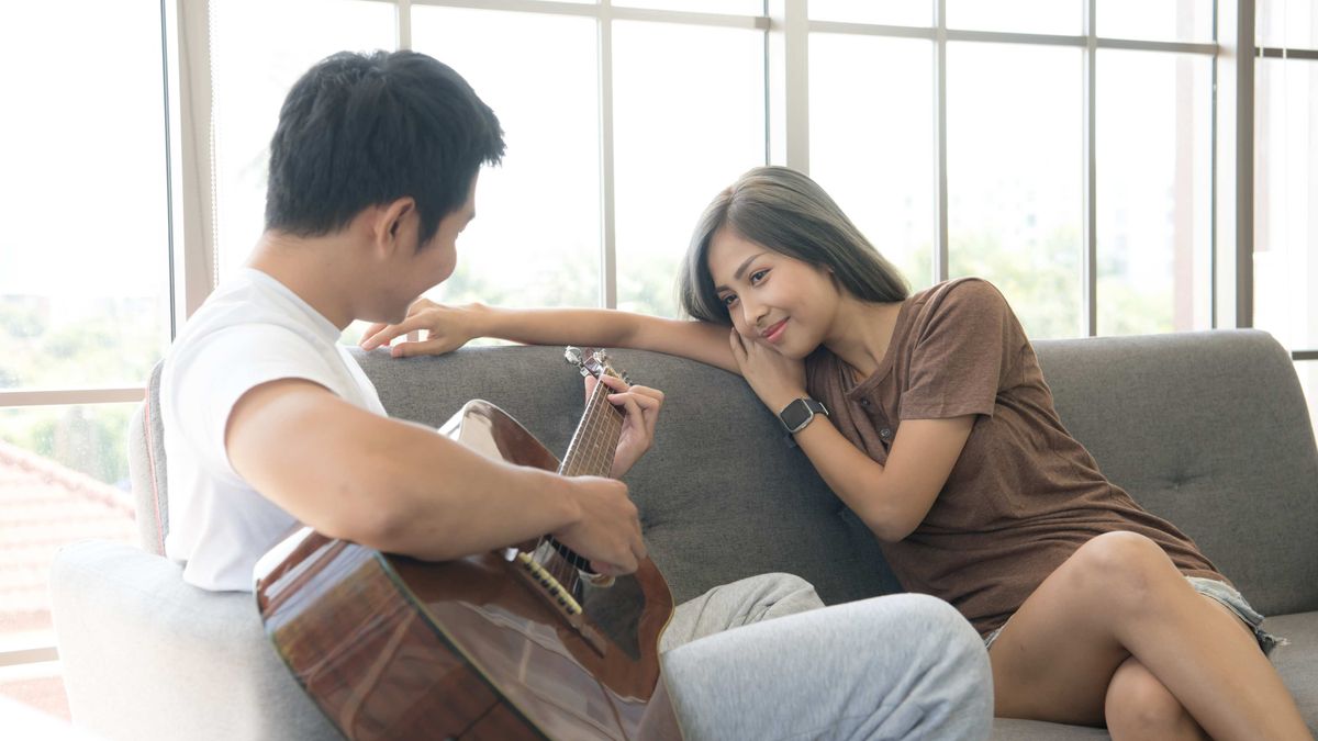 理財個案｜28歲情侶月入共5萬！有內地樓收租想5年內買港樓結婚｜龔成教室