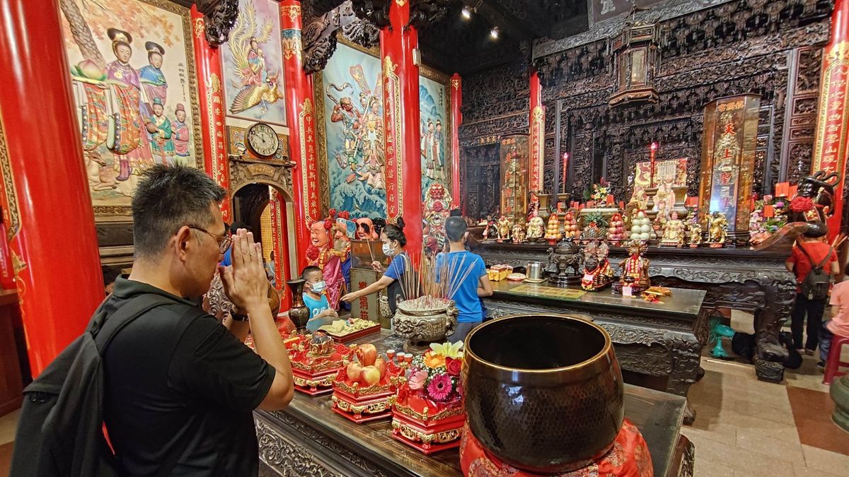 農曆七月2023｜台灣風水師：鬼月應祭祖！七月祭祖人生路更順、斜頸症女孩的啟示