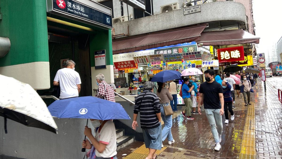 天文台颱風消息｜蘇拉路徑預測大轉彎！料香港以南近距離掠過、最快開學日闖400公里！拆解坐8望10號風球關鍵