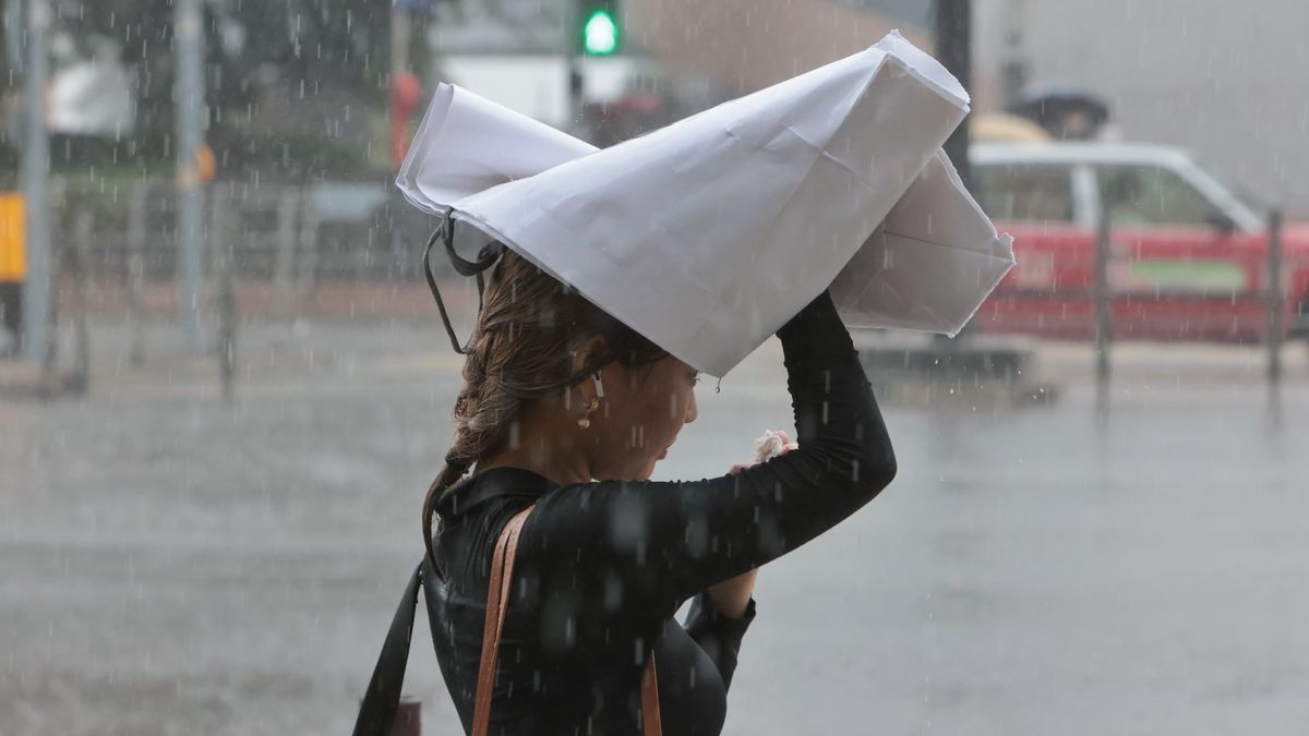 天文台颱風消息｜蘇拉強颱姿態與港擦肩、坐8望10有五大關鍵！前台長： 年對華南沿岸最有威脅的超強颱風