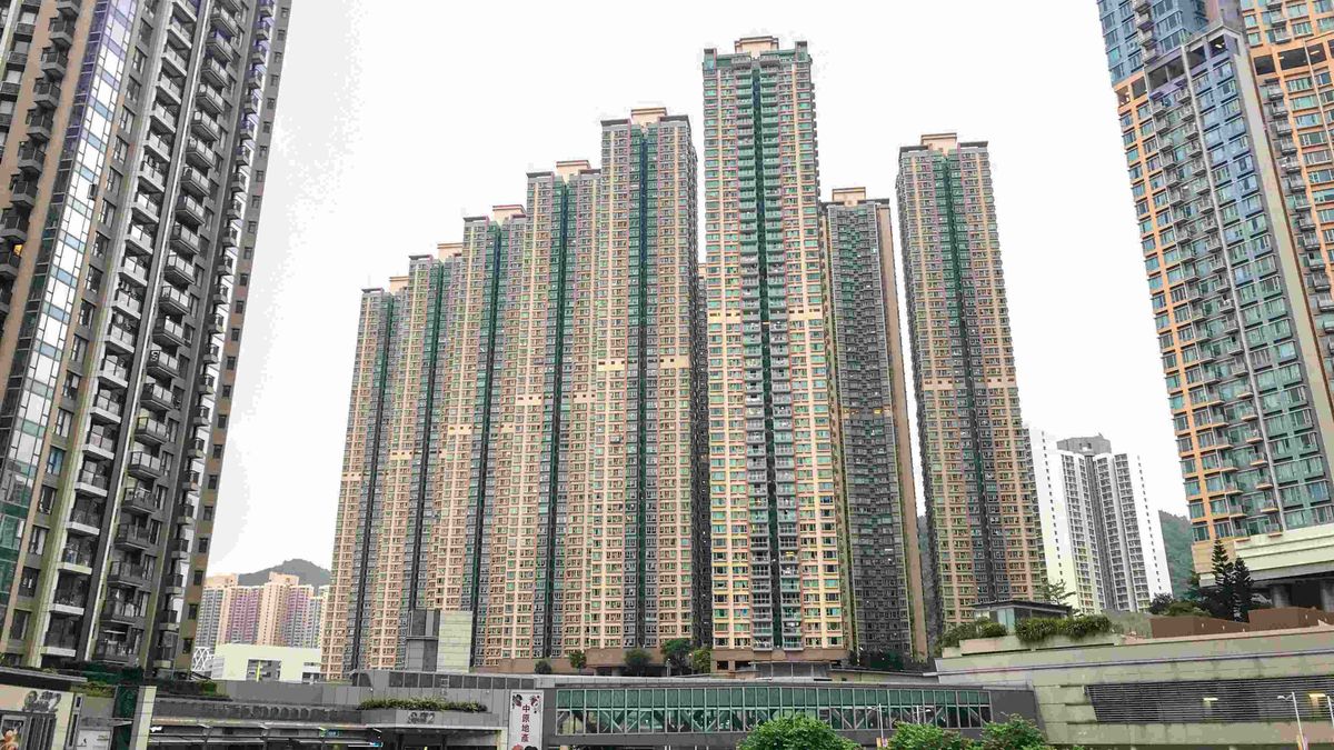 將軍澳中心, 香港財經時報