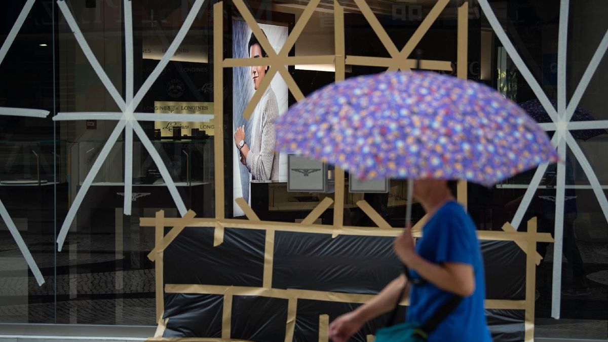 天文台颱風消息｜颱風小犬將形成？有無可能直吹香港：港歐美3地氣象圖比較
