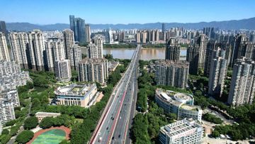 港股推薦, 龍湖集團, 受惠房地產政策, 目標價23元投資策略, 有聲有識, 鄧聲興, hkbt, 香港財經時報