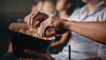 戲院優惠, 睇戲, 百老匯夜場票價50元, cinemacity, 頭尾場低至38元, 7個戲院院線優惠合集, hkbt, 香港財經時報