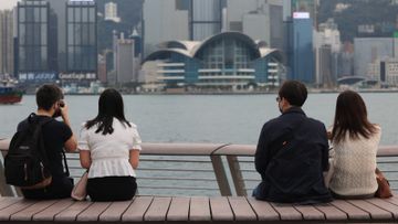 研究調查, 結婚, 買樓, 置業, 擇偶, 物業, 港人自認買不起樓, 非必須, 理想樓價, 面積比較, hkbt, 香港財經時報