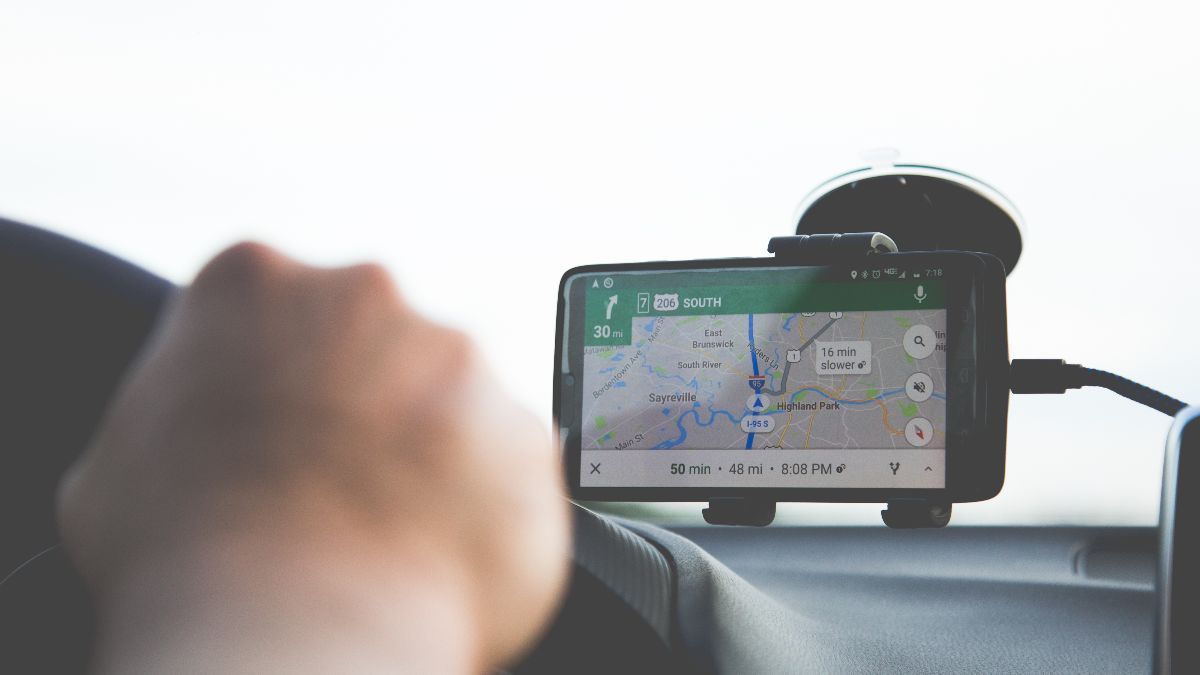  Google Maps｜一文睇清5個Google Maps隱藏功能 沿路找加油站、餐廳超方便
