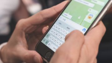 網絡安全, whatsapp, 官方防騙攻略, 建立強度高pin, 啟用雙重認證, 9招防中伏教學, hkbt, 香港財經時報