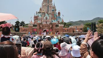 香港迪士尼加價, 增設新1日門票種類, 最繁忙日子成人門票879元, 1個期限前原價購票, hkbt, 香港財經時報