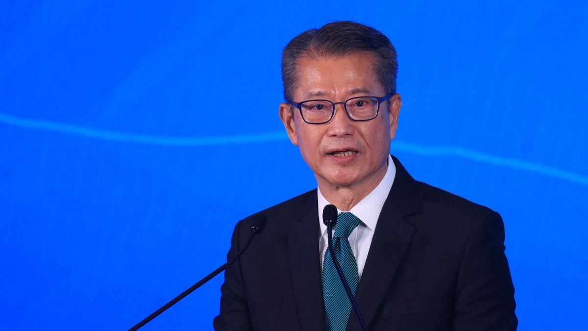 財政司司長辦公室招聘公務員｜經濟主任月薪60,065元起負責分析及研究香港經濟｜申請方法