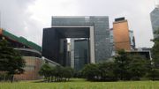 8份政府工招聘：政務司司長辦公室、郵政署、教育局... 4份公務員：毋須大學畢業、月薪由14,481元至22,895元｜附申請方法