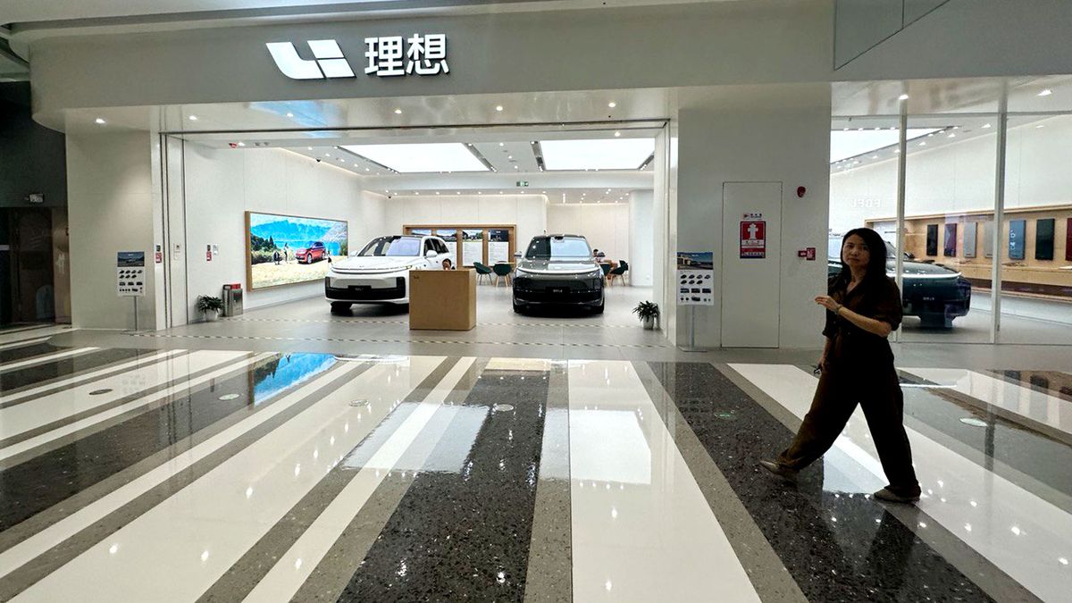 恒指季檢藍籌股增至82隻：理想汽車 vs 藥明康德｜專家二揀一追炒策略