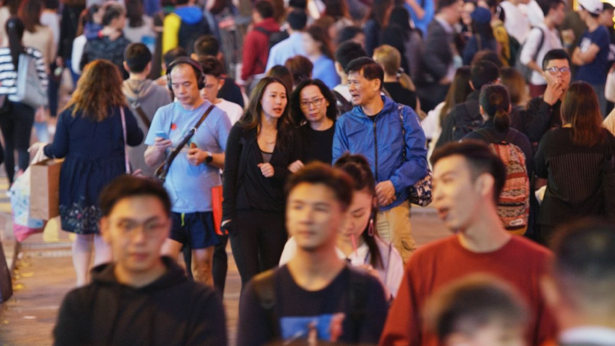 約40%香港家庭收入增加！超過四成對2024年感樂觀｜4大原因致收入產生變化