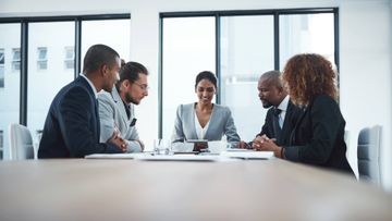 美股走勢, 第三季美債崩潰的啟示, 長期投資宜用債券階梯策略, 香港財經時報