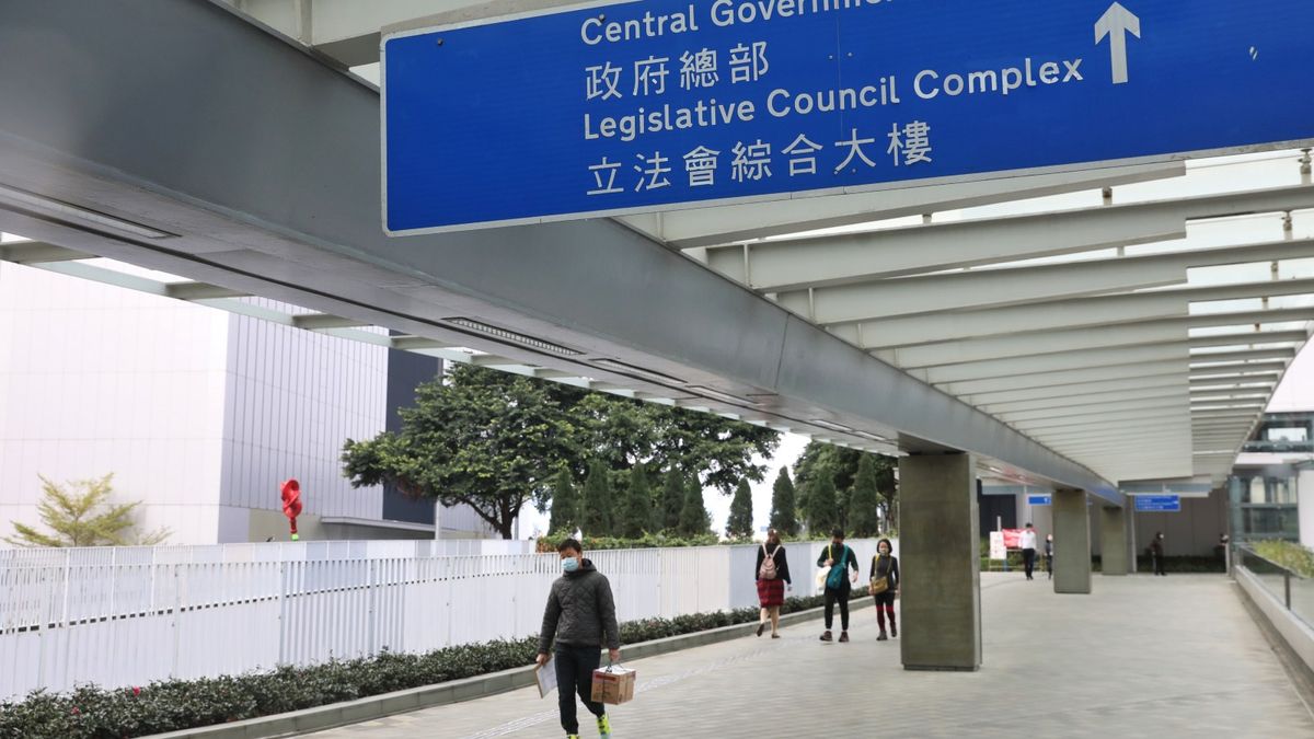 政府職位空缺｜13份公務員招聘一覽：全部毋須大學畢業、起薪最高過40,000元！有咩要考？一文看清