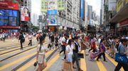 薪酬趨勢2023｜香港平均每戶住2.7人｜從事經濟活動家庭︰月入中位數3.8萬｜住私樓月賺5萬元