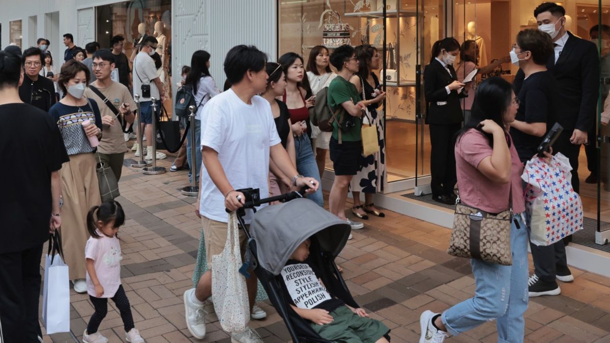 理財方法｜美國運通：香港人消費意慾逐漸回復！近8成每年至少買一次奢侈品｜一類信用卡最受港人歡迎