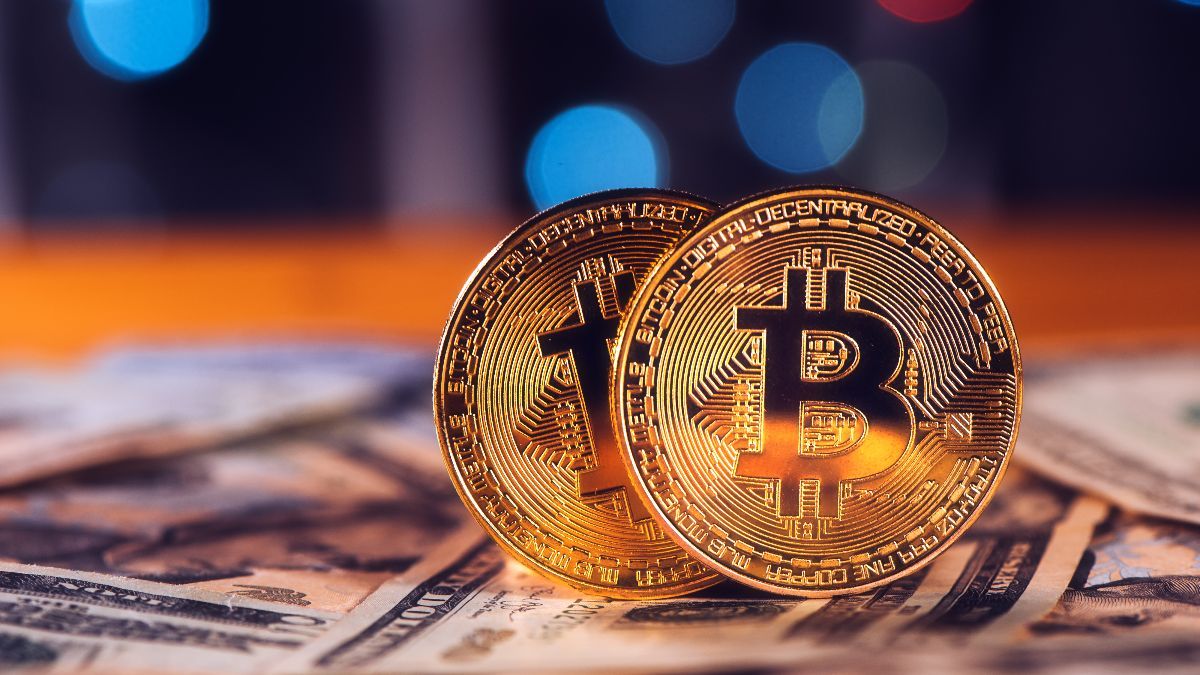 比特幣2024｜Bitcoin價格升至21個月高突破47,000美元、比特幣現貨ETF手續費低至0.24%
