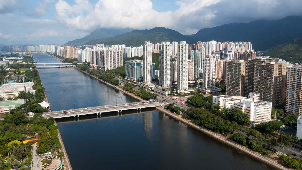 樓市走勢2023｜官方樓價連跌四個月、或時光倒流6年前｜隨時超過10,000宗負資產