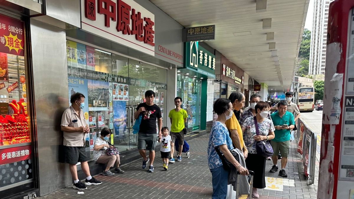 香港樓市走勢｜中原經紀人指數預告住宅樓價跌幅有加快跡象