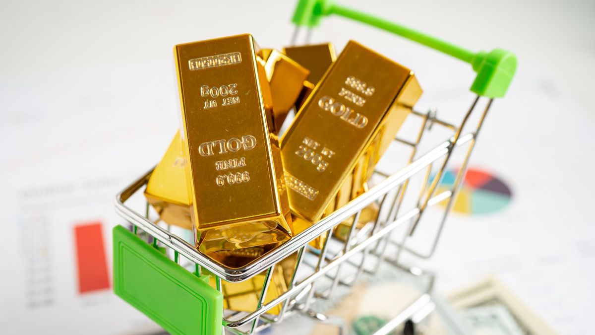 中國金豆熱潮延續、買黃金是年青人趨勢！憧憬金價衝上2250美元、6款黃金投資比較：ETF、現貨金、紙黃金...