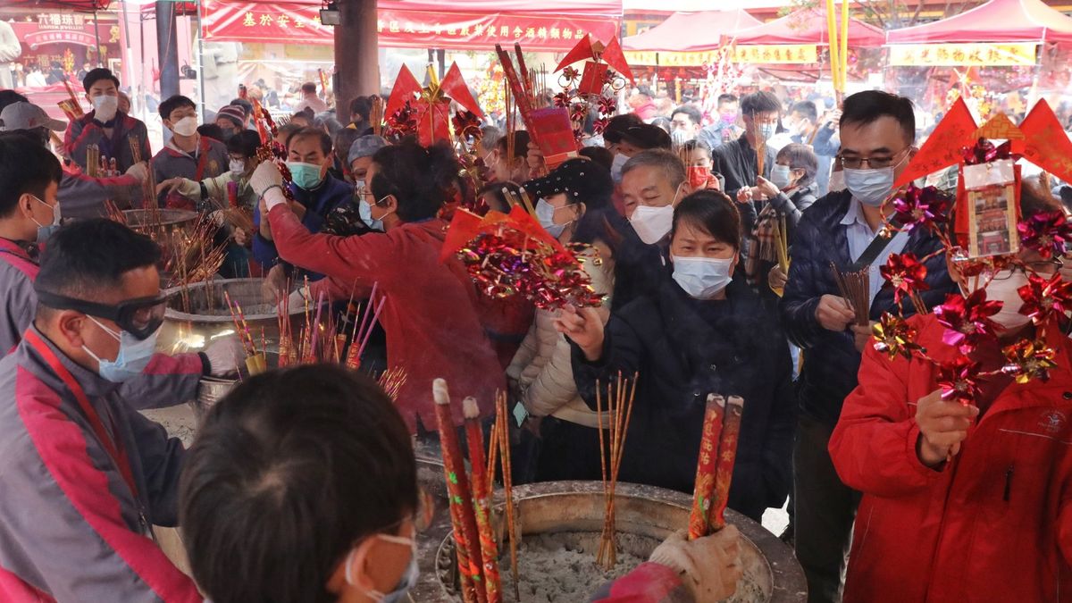 攝太歲時間2024｜麥玲玲4招犯太歲自救法：3種拜太歲程序教學｜吉時吉日＋生肖飾物