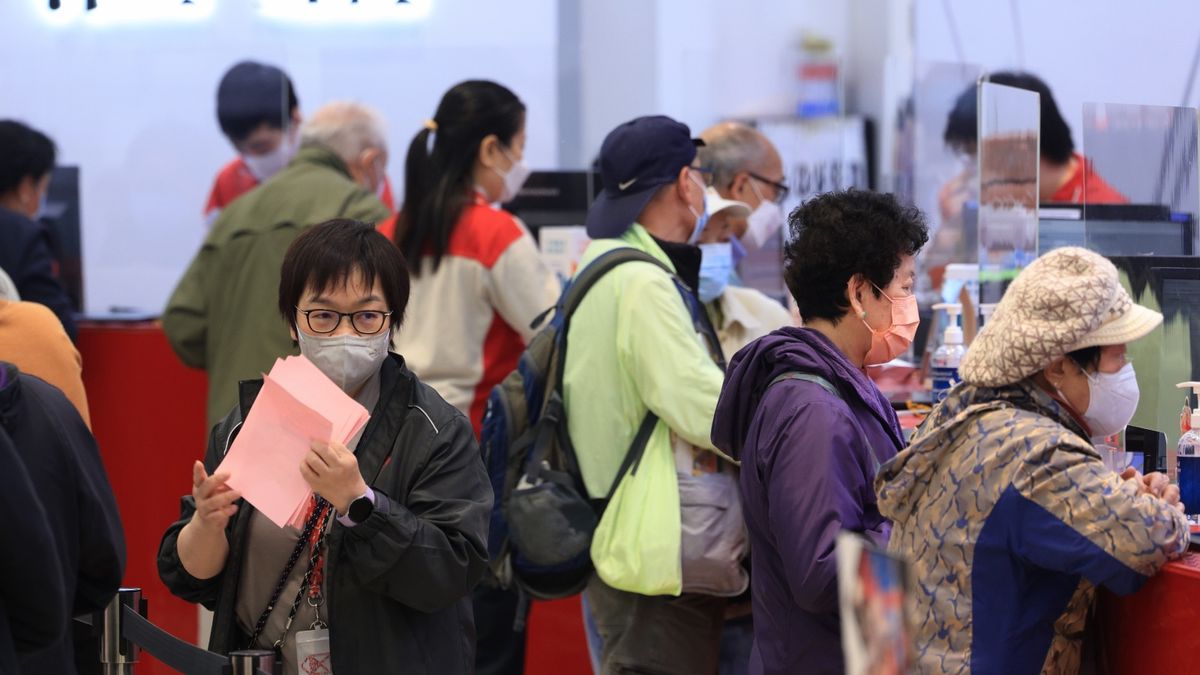 長者理財2024｜10間銀行服務比較：逾半補領存摺收至少50元、熱線最長等超過15分鐘！