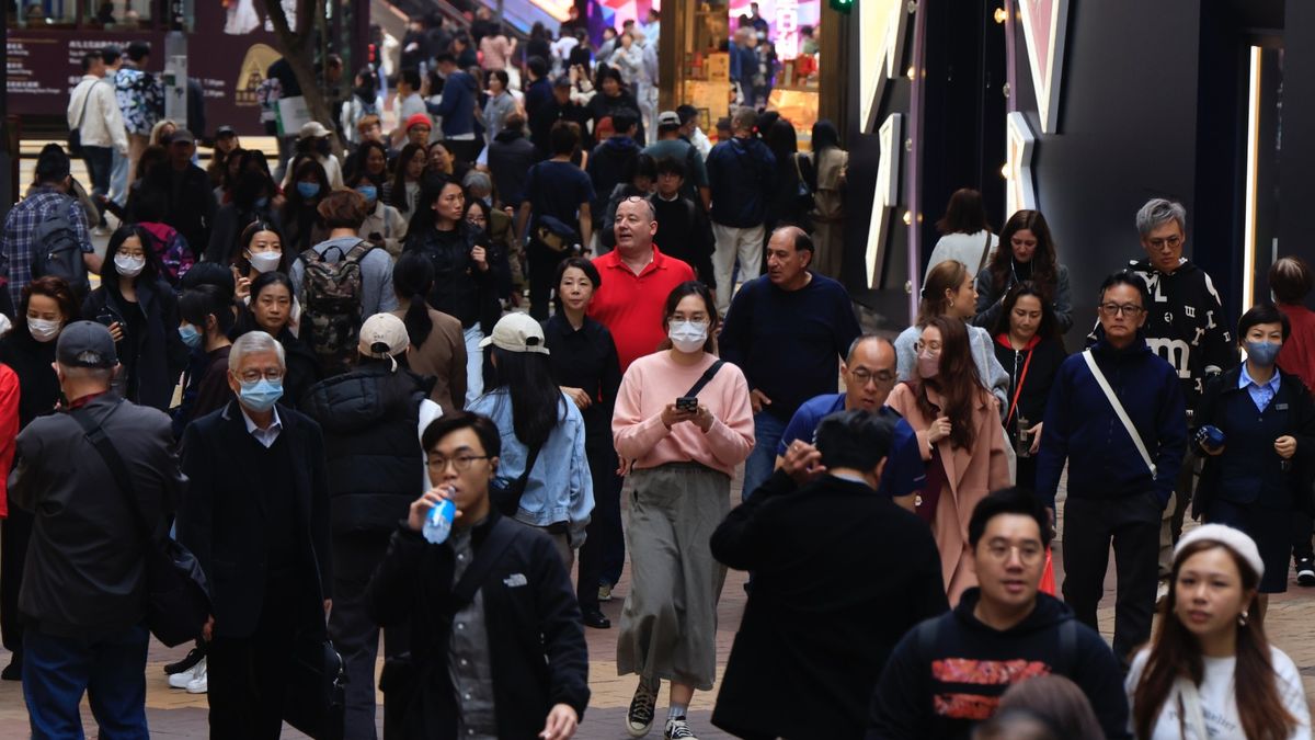 MPF2024｜2月人均賺7,384元、中港股反升跑贏⼤市！一類基金成保守者之選