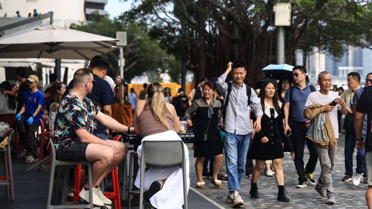 恒生指數假期後升400點-40間公司延後公布業績停牌-包括碧桂園