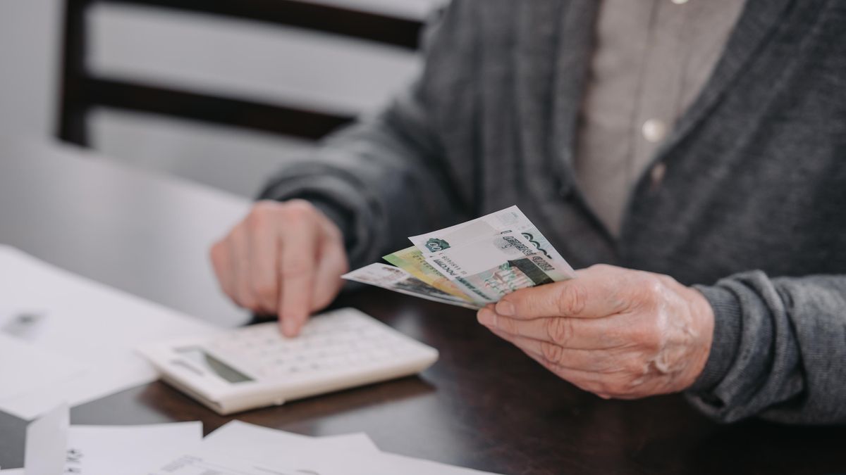 理財個案｜80後做小生意月入8萬！有現金無物業想60歲財務自由｜龔成教室