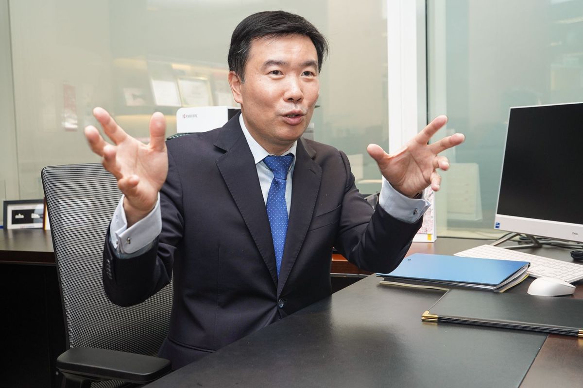 立法會議員嚴剛, 熱錢會流向任何可以賺錢的地方, 分析香港4項發展機遇, bt專訪, hkbt, 香港財經時報