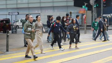 保險比較2024, 分紅保單, 預期紅利, 同公司產品, 12間保險公司, 非保證回報, 對照, hkbt, 香港財經時報