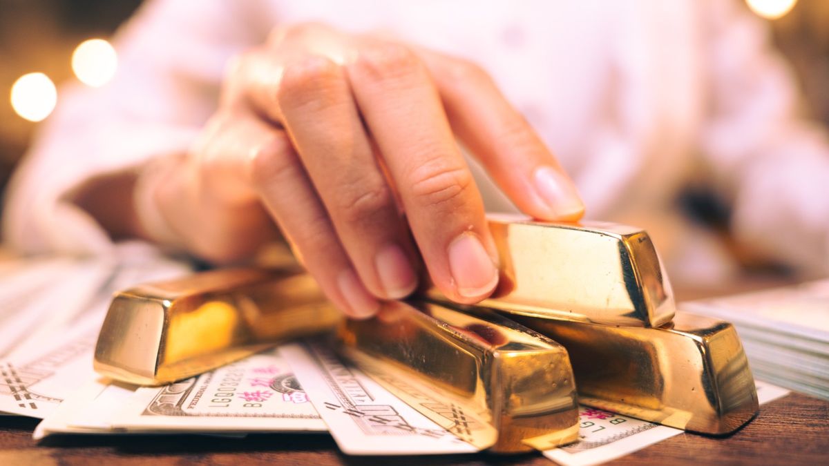 港股推薦｜金價刷新歷史新高！SPDR金ETF目標價2,000元
