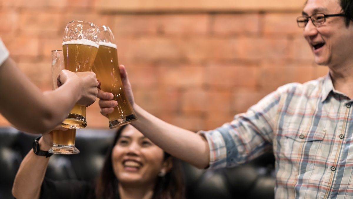 酒精揭示隱藏性格！10種醉酒行為：自我吹噓、失憶斷片...... 解析背後內心秘密
