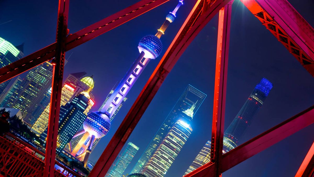美國據報擬草擬新禁令！有內地銀行基於一個因素、或被剔出全球金融體系｜15隻內銀股、港股收市價比較：僅5隻下跌