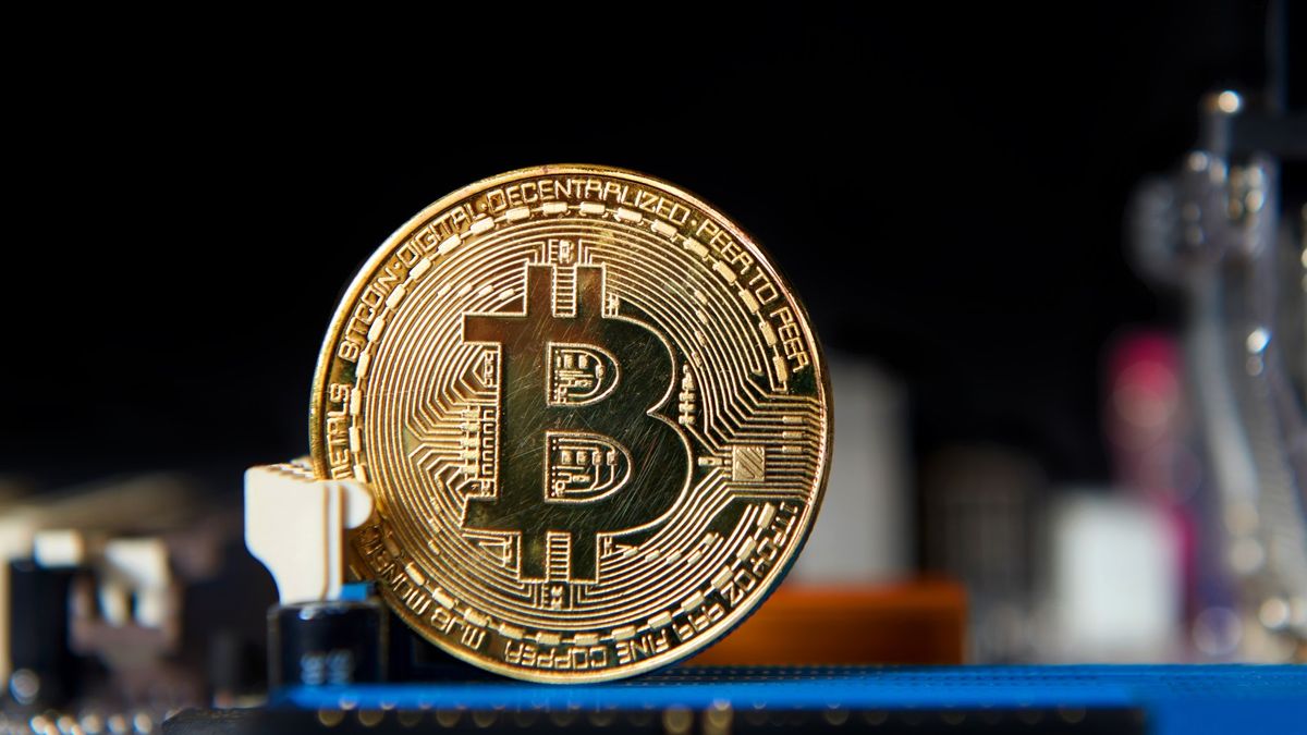 加密貨幣分析｜以太幣ETF有望獲批、BTC曾觸及70,000美元｜渣打料下個目標見...