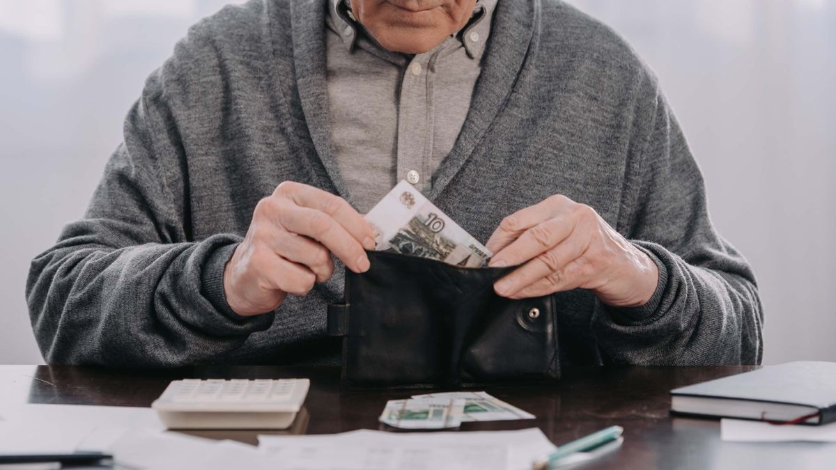 理財個案｜50歲有450萬現金、約160萬股票蝕錢中！每月被動收入有16k是否算財務自由｜龔成教室