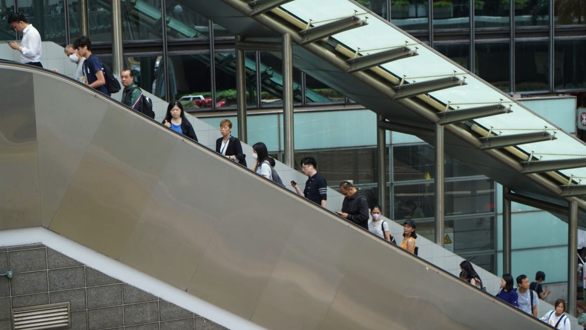亞太區投資者調查-5成港人有意增加股票投資-期望年回報百分之八