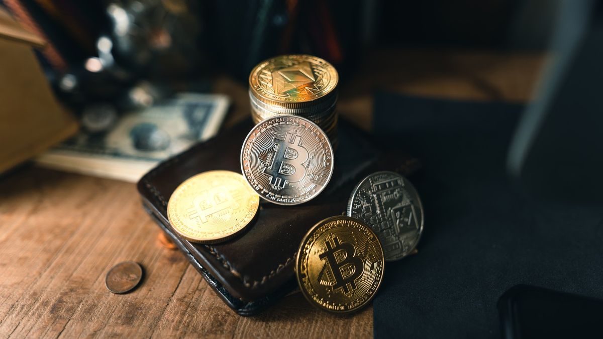 理財個案｜BTC和ETH ETF相繼出台 coinbase無貨現價可建倉嗎？｜龔成教室